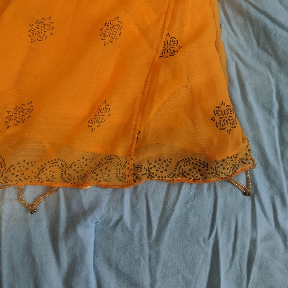 SOLD- Ralph Lauren Top - Picture 3 of 3